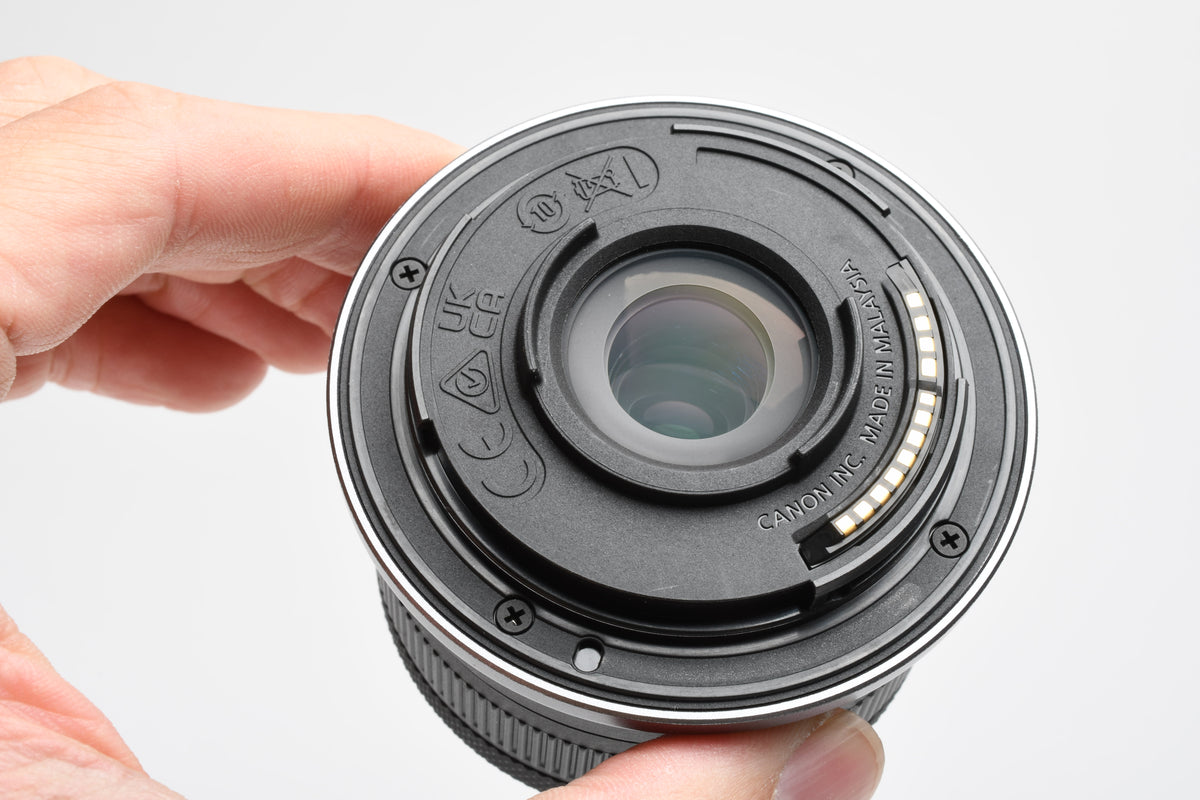 Canon RF-S 10-18mm f4.5-6.3 IS STM zoom lens, Hood, Mint, Boxed, USA