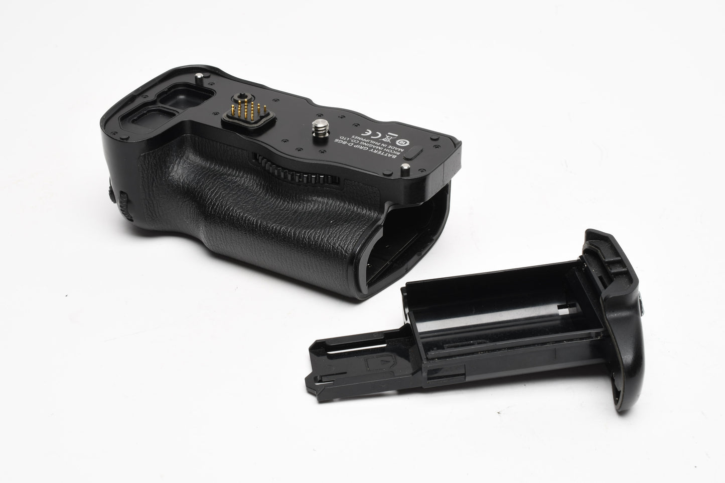 Pentax D-BG6 Battery Grip for K-1 DSLR Cameras w/Lithium battery tray