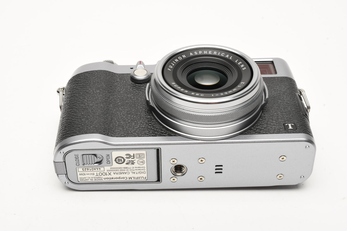 Fujifilm X100T Silver Mint in Box, USA Version, Barely used