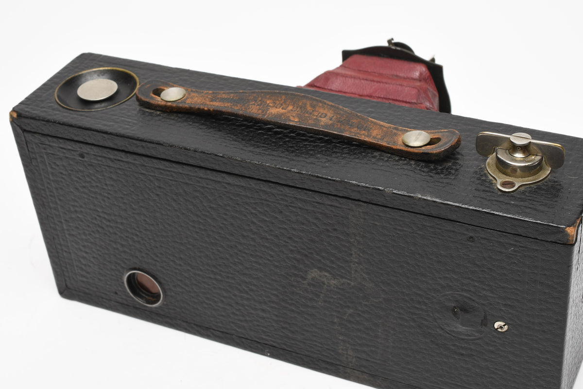 Kodak No. 2A Folding Pocket Brownie 116 film, vintage, Nice and clean, Red Bellows