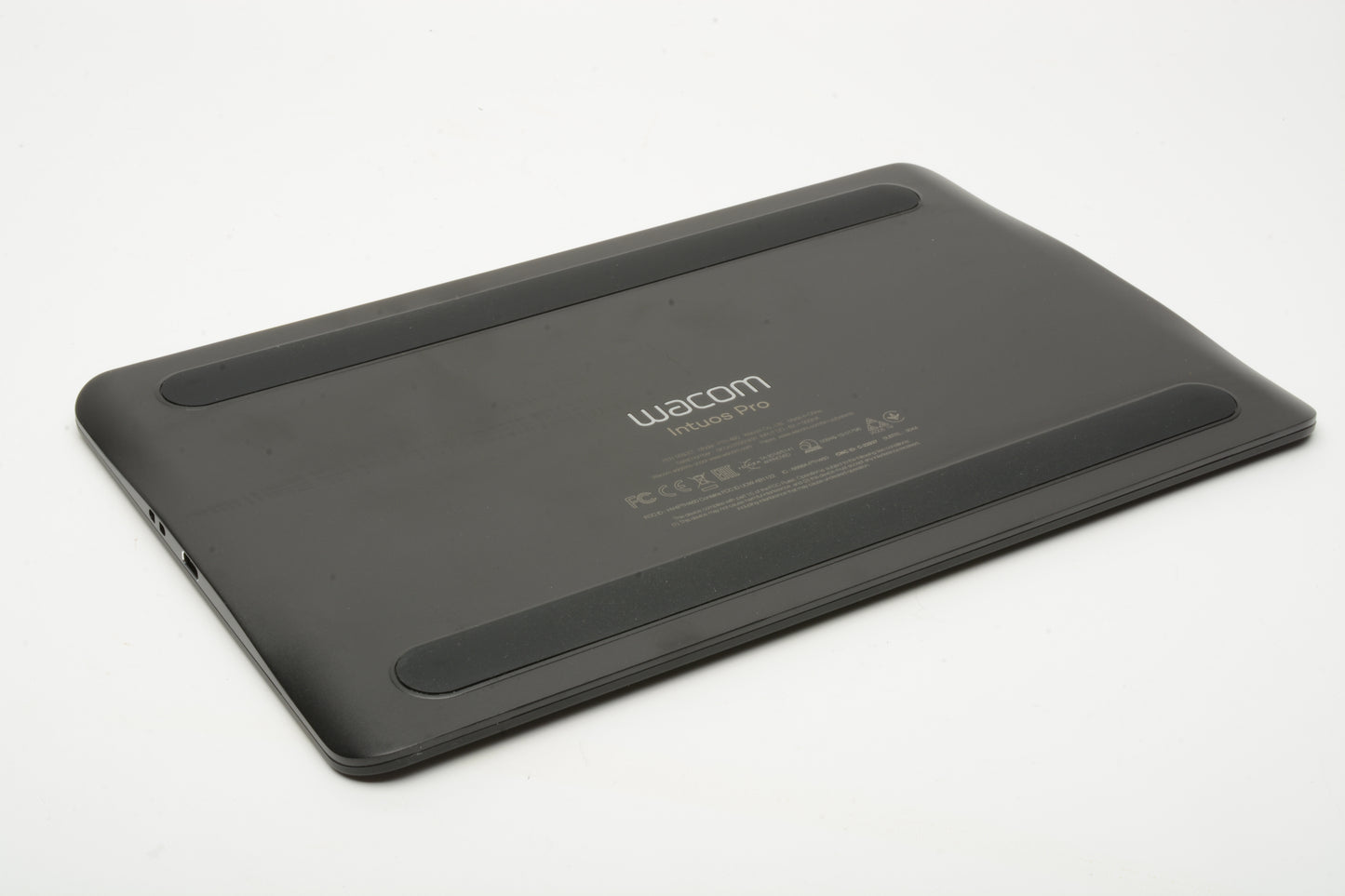 Wacom Intuos Pro Creative Pen Tablet (Small) #PTH460K0AX