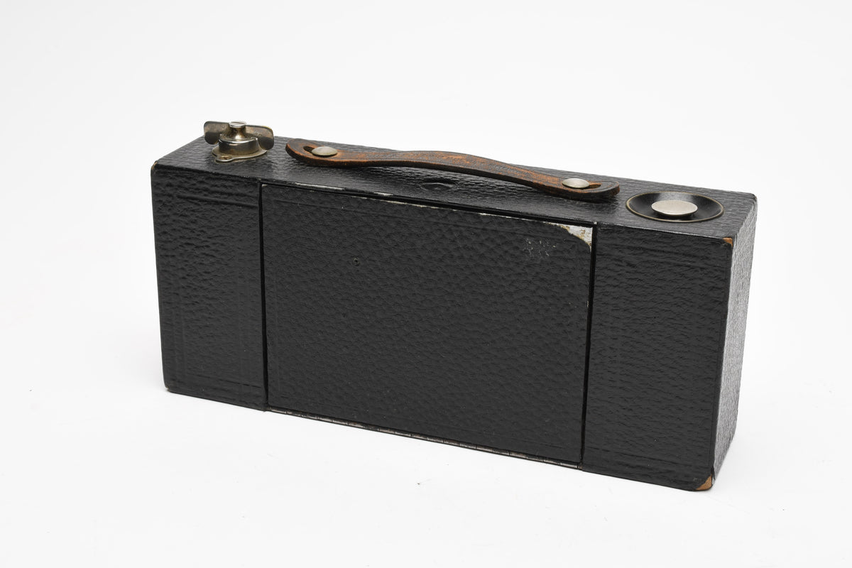 Kodak No. 2A Folding Pocket Brownie 116 film, vintage, Nice and clean, Red Bellows
