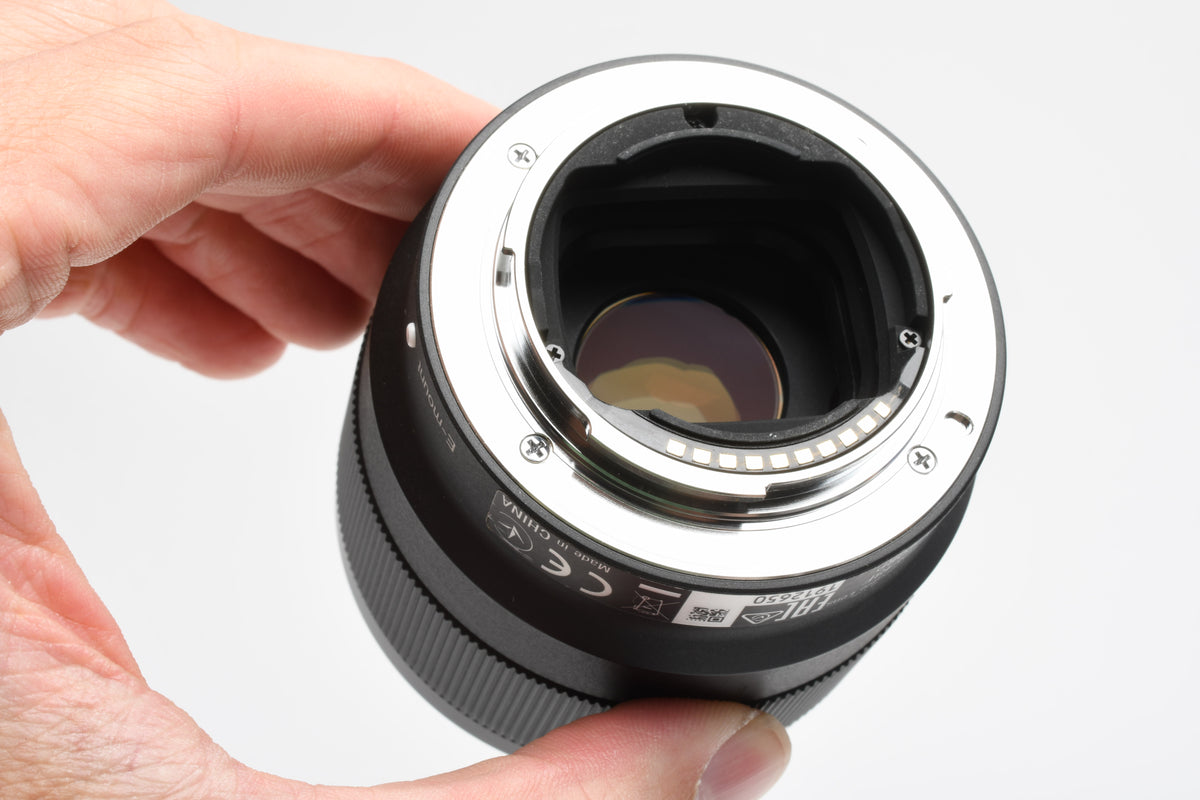 Sony 50mm f1.8 FE SEL50F18F Prime lens, Hood, Caps, UV, Nice