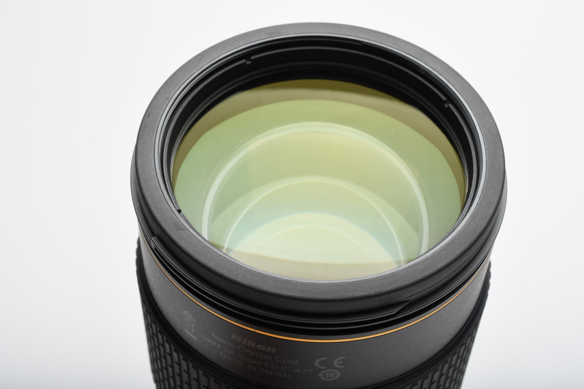 Nikon Nikkor AF-S 80-400mm f4.5-5.6G ED VR w/Case, Hood, Caps, Mint-