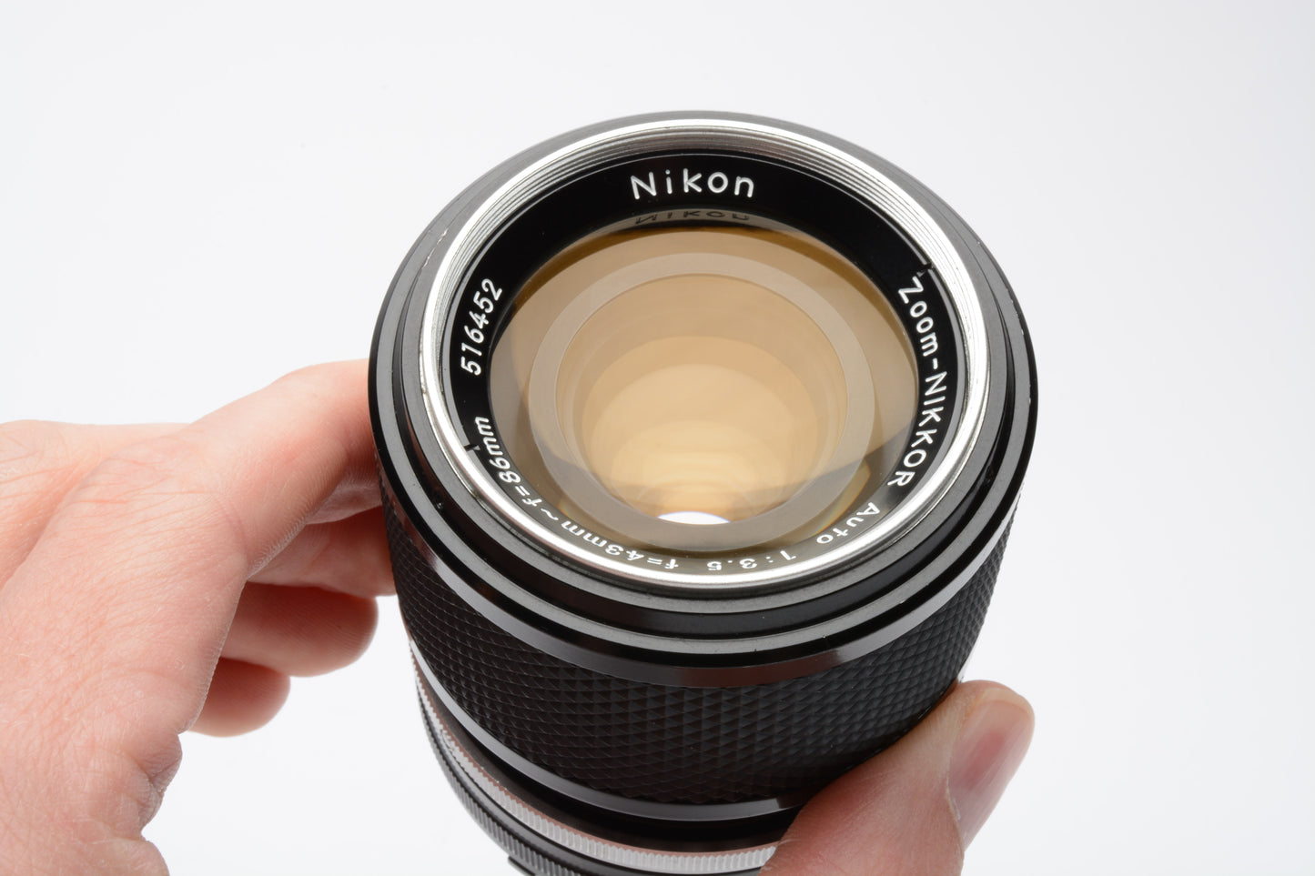 Nikon Nikkor 43-86mm f3.5 zoom lens, Nikon AI mount, caps, Sky