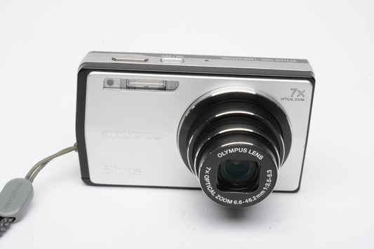 Olympus Stylus 7000 12MP Digital Point&Shoot camera, 2GB XD card, case, tested, nice!