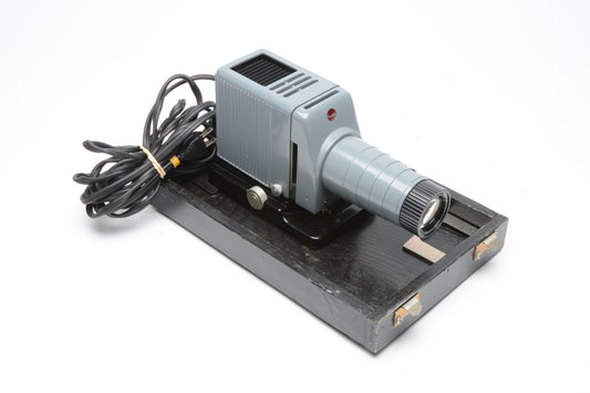 Kodak KodaSlide Model 2A Slide Projector, Tested, works great, in wooden case