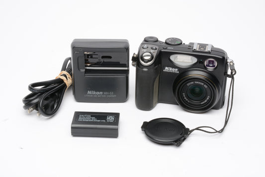 Nikon Coolpix 5400 5.1Mp Digital Point&Shoot camera, Tested, clean, nice