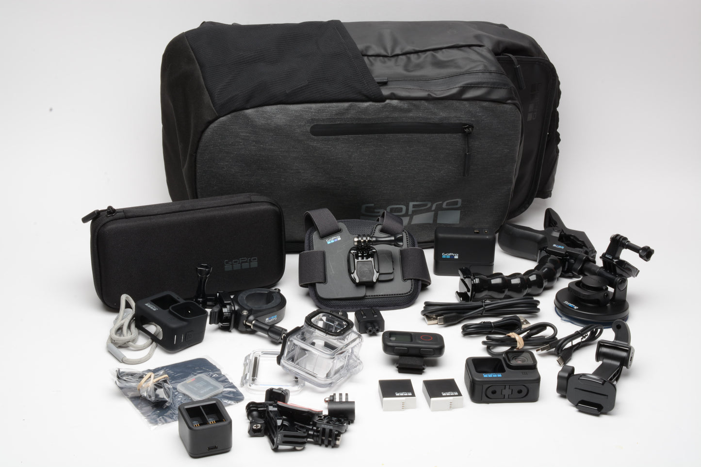 GoPro Hero 11 Black COMPLETE bundle, Very nice and clean, Barely used