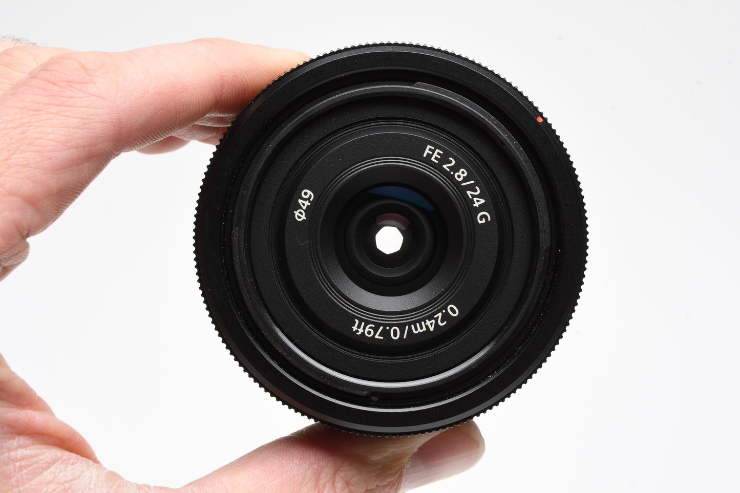 Sony FE 24mm 24 f/2.8 f2.8 G Lens, Hood, Caps, Mint-