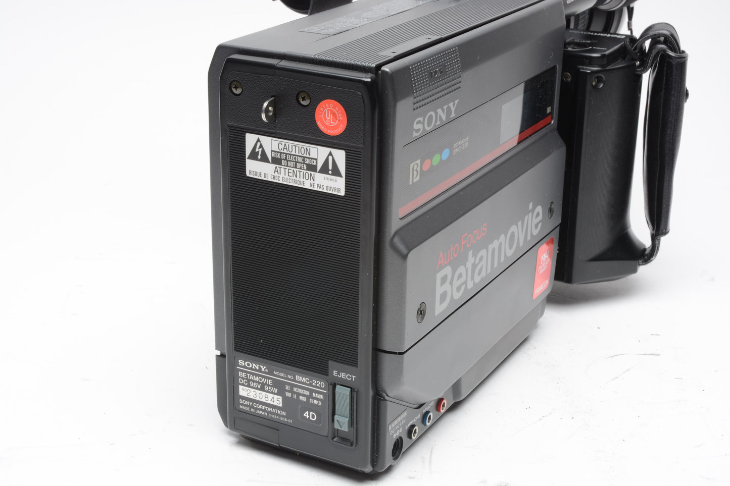 Sony Betamovie BMC-220 w/2Batts & case, No power supply