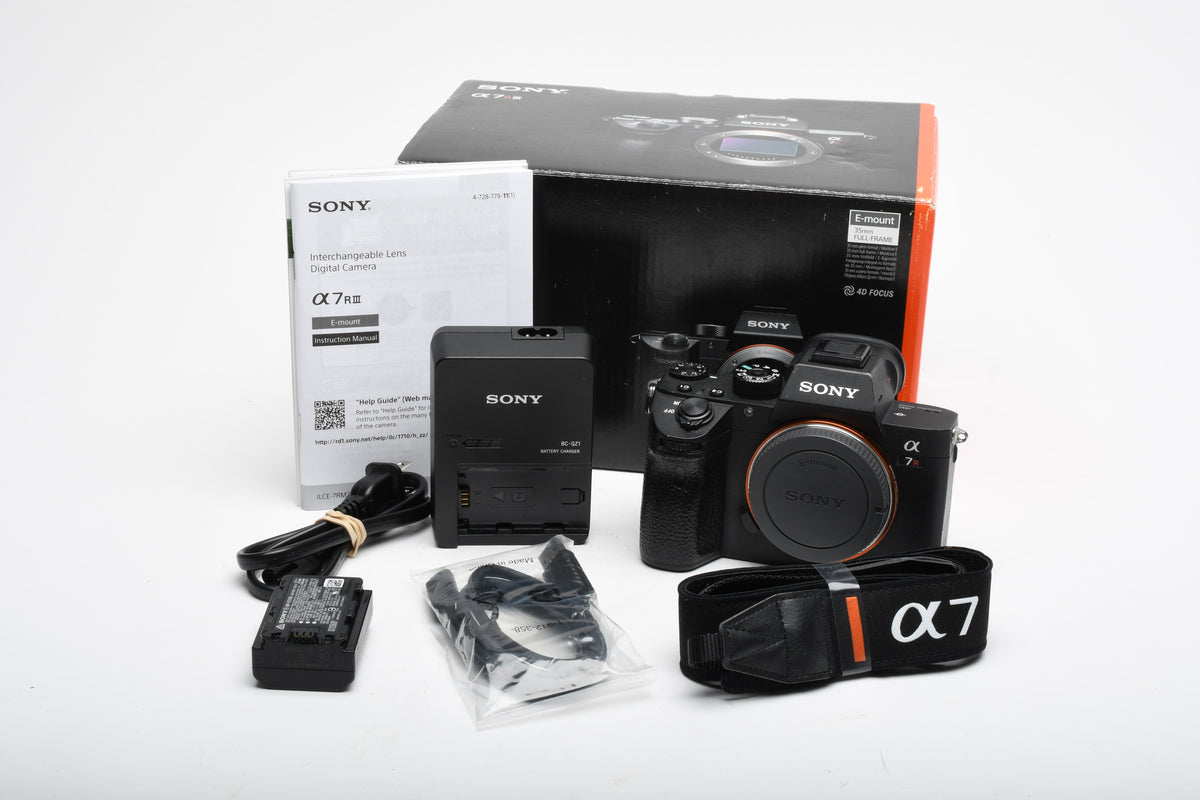 Sony A7 III Mirrorless Body, batt+charger, 76K Acts, Boxed, Great!