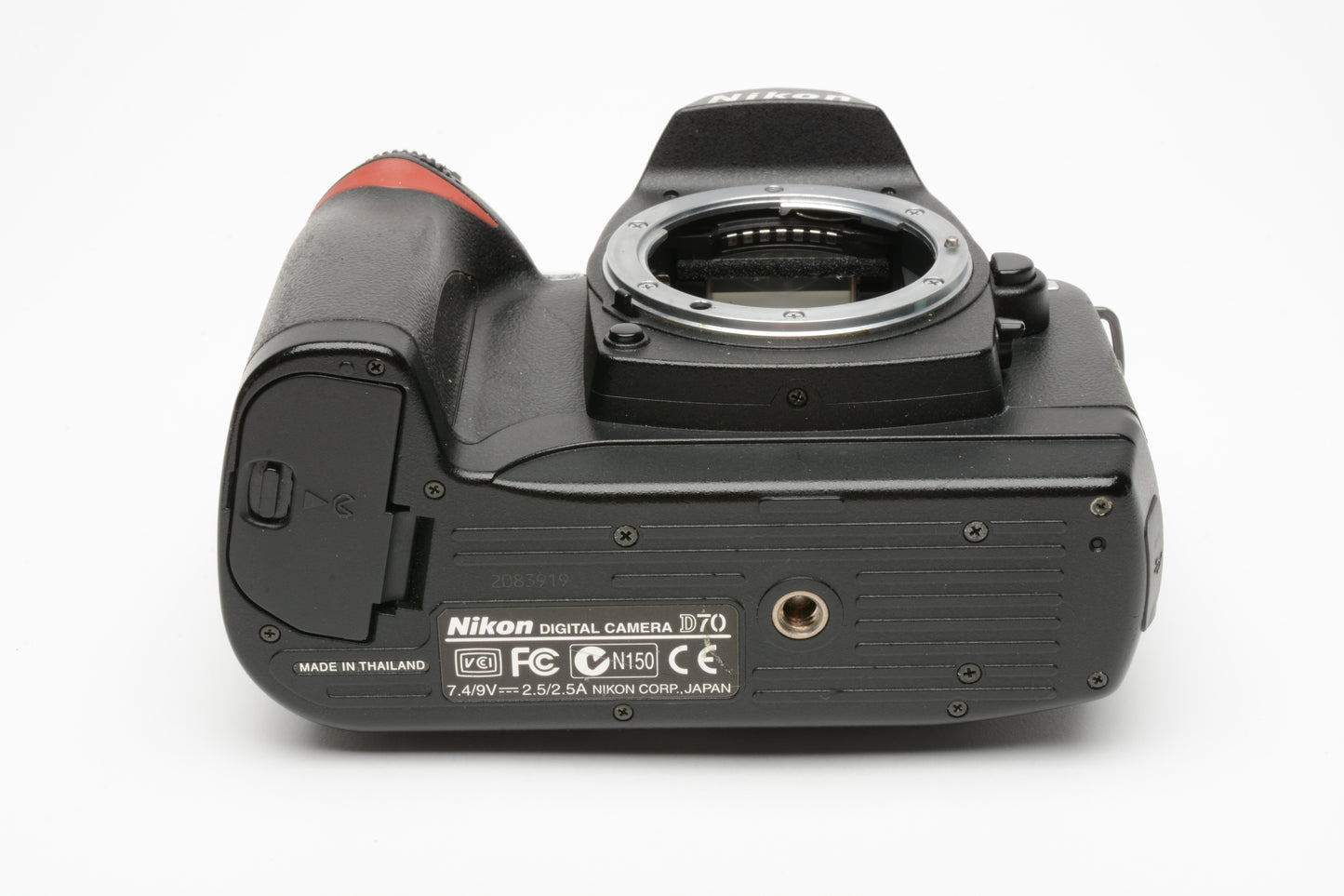 Nikon D70 DSLR body w/batt, charger, 1GB CF card, Only 6762 Acts, Tested