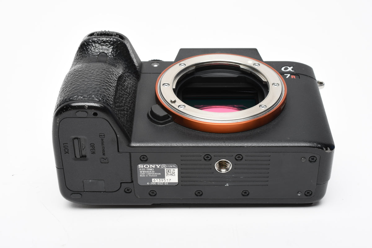 Sony A7 III Mirrorless Body, batt+charger, 76K Acts, Boxed, Great!