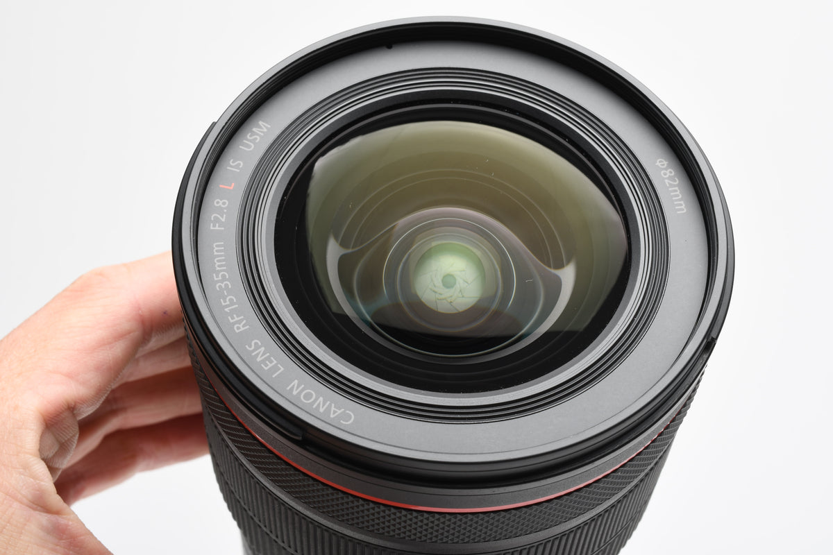 Canon RF 15-35mm f2.8 zoom lens w/Hood, Caps, B+W UV, Mint- USA