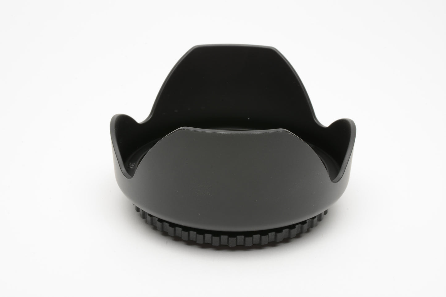 Promaster universal petal 67mm lens hood, NIB