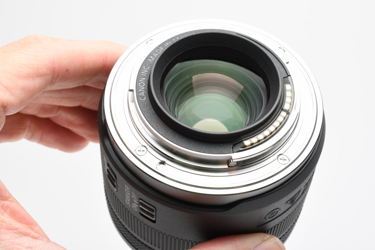 Canon RF 24mm f1.8 Macro IS STM Lens # 5668C002 + UV, Mint-