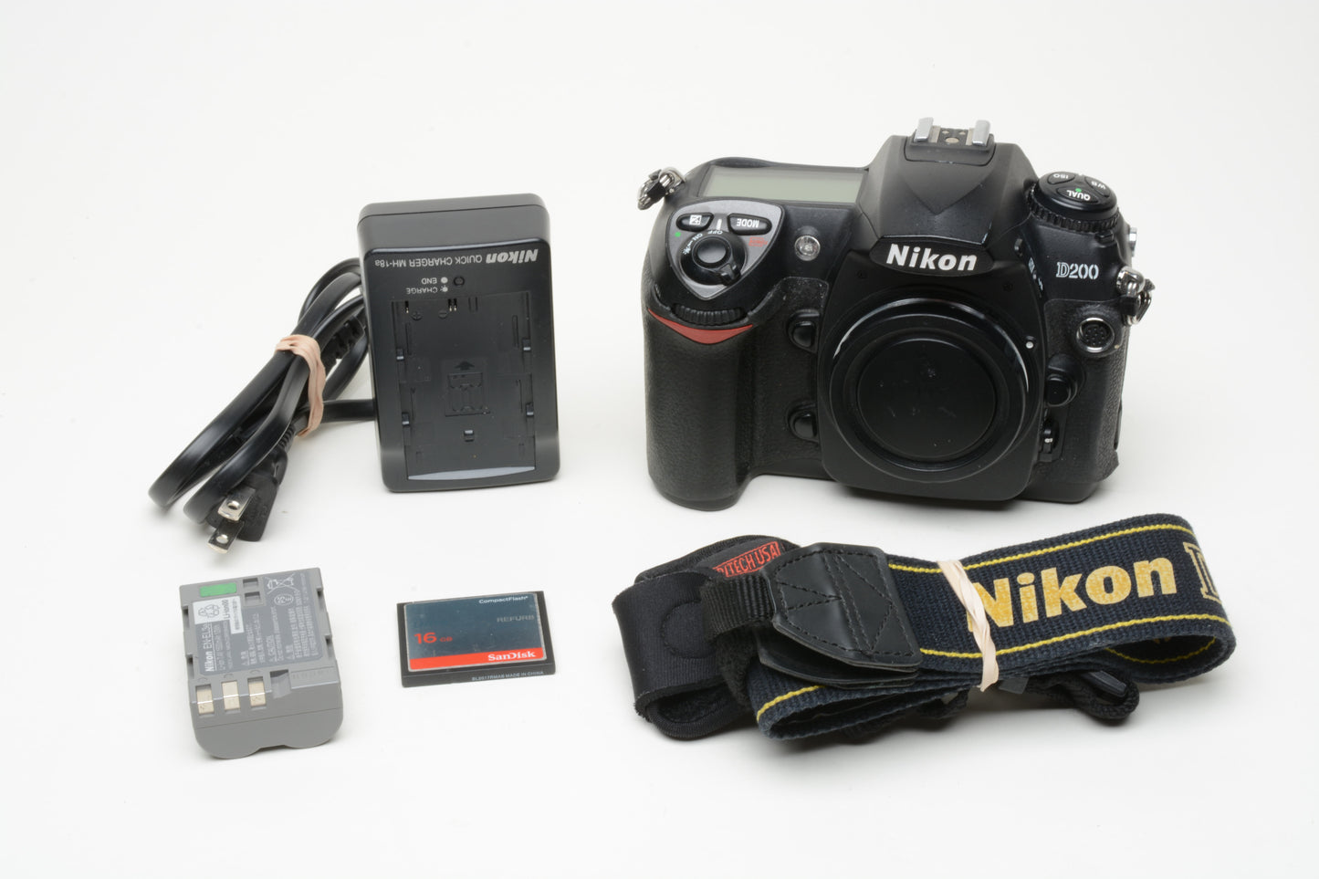 Nikon D200 DLSR Body Only w/16GB CF Card, batt+charger, Only 15K ACTS