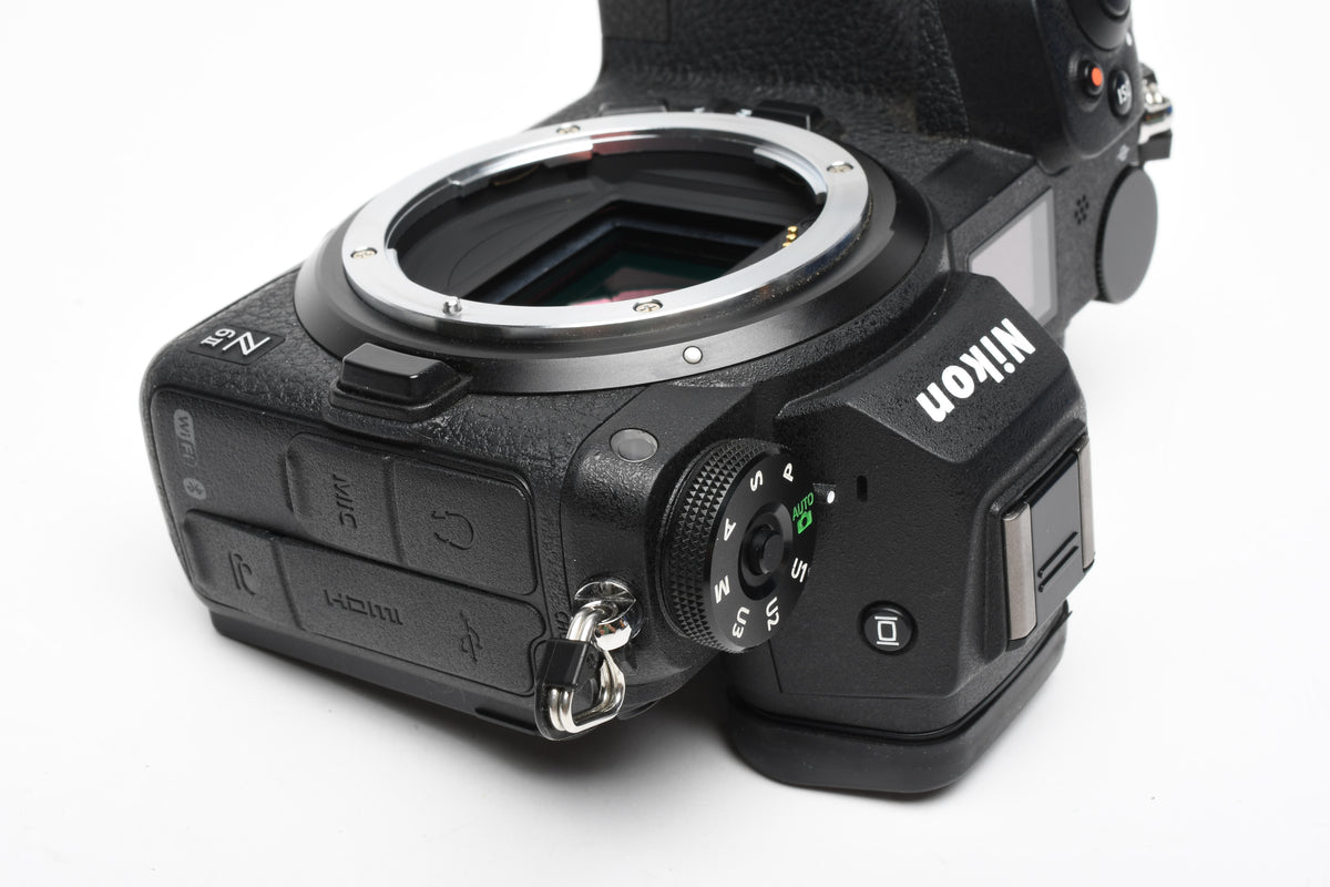 Nikon Z6 II Mirrorless Body, Mint-, Boxed, Only 11k Acts! USA