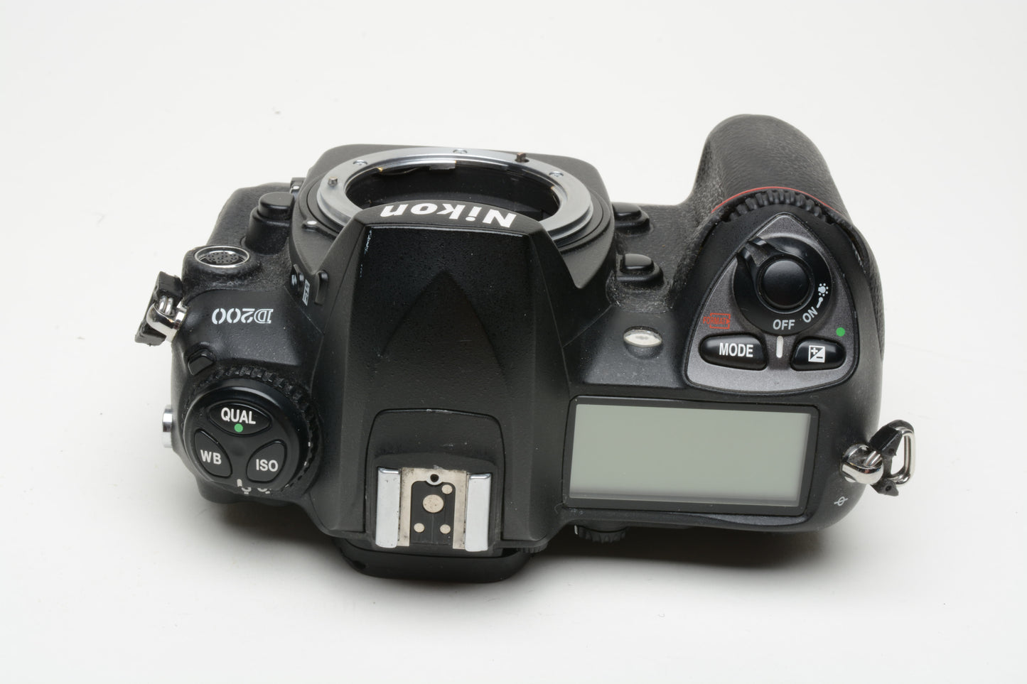 Nikon D200 DLSR Body Only w/16GB CF Card, batt+charger, Only 15K ACTS