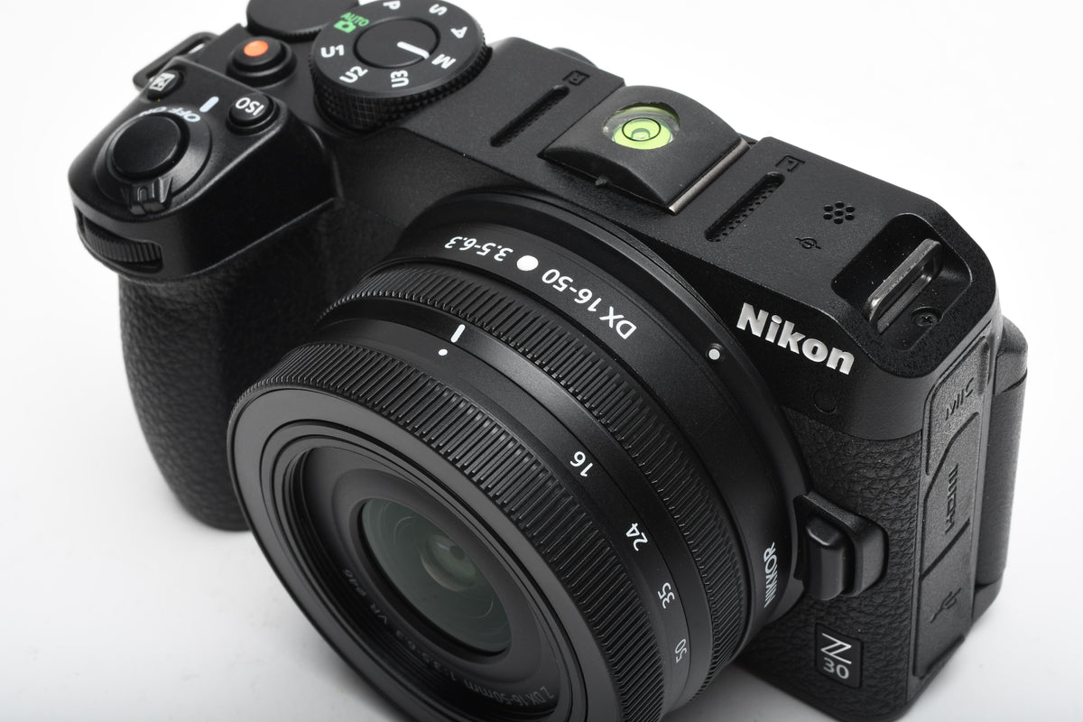 Nikon Z30 Mirrorless w/DX16-50mm f3.5-6.3 zoom, Only 75 Acts!! Mint