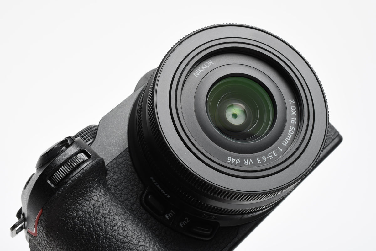 Nikon Z30 Mirrorless w/DX16-50mm f3.5-6.3 zoom, Only 75 Acts!! Mint