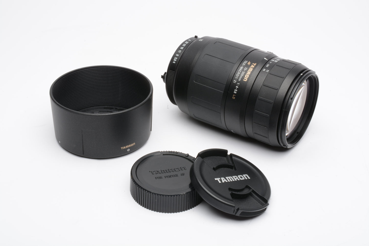 Tamron AF 70-300mm f4-5.6 Di LD Macro Zoom Lens for Pentax, hood, caps Mint-