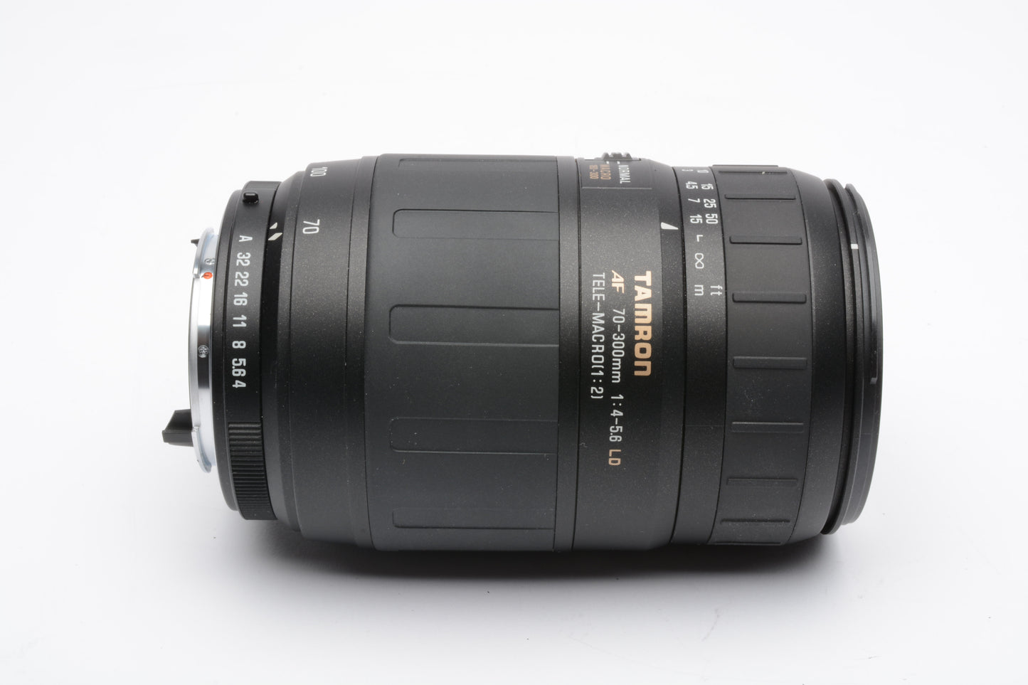 Tamron AF 70-300mm f4-5.6 Di LD Macro Zoom Lens for Pentax, hood, caps Mint-