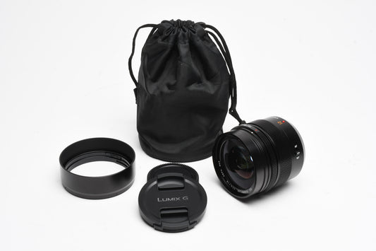 Panasonic Lumix Leica DG Summilux 12mm f1.4 w/hood, caps, pouch, Mint-