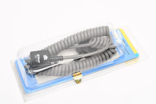 Nikon SC-17 TTL coiled cable - NIB