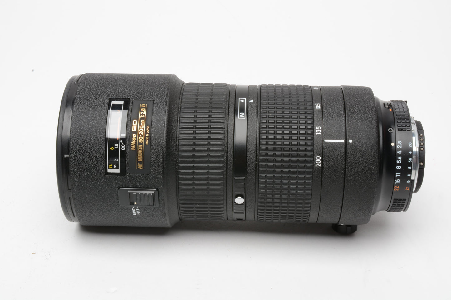 Nikon Nikkor AF 80-200mm f2.8D Telephoto zoom lens, caps, case, hood, sharp!