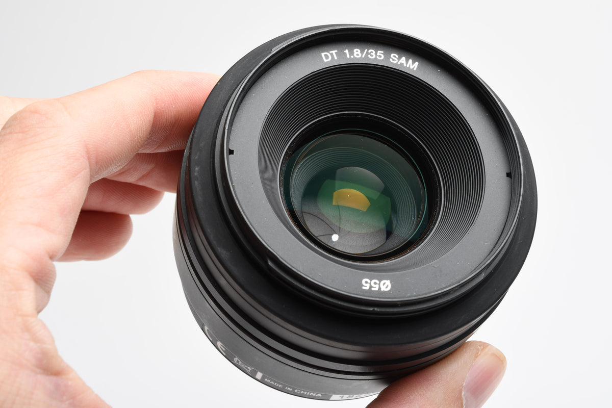 Sony AF 35mm f1.8 DT SAM lens, caps, Good! For A-Mount
