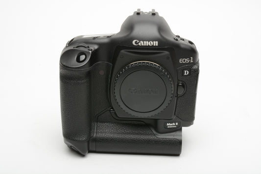 Canon EOS-1D Mark II DSLR Camera Body, batt, AC adapter charger, VERY clean