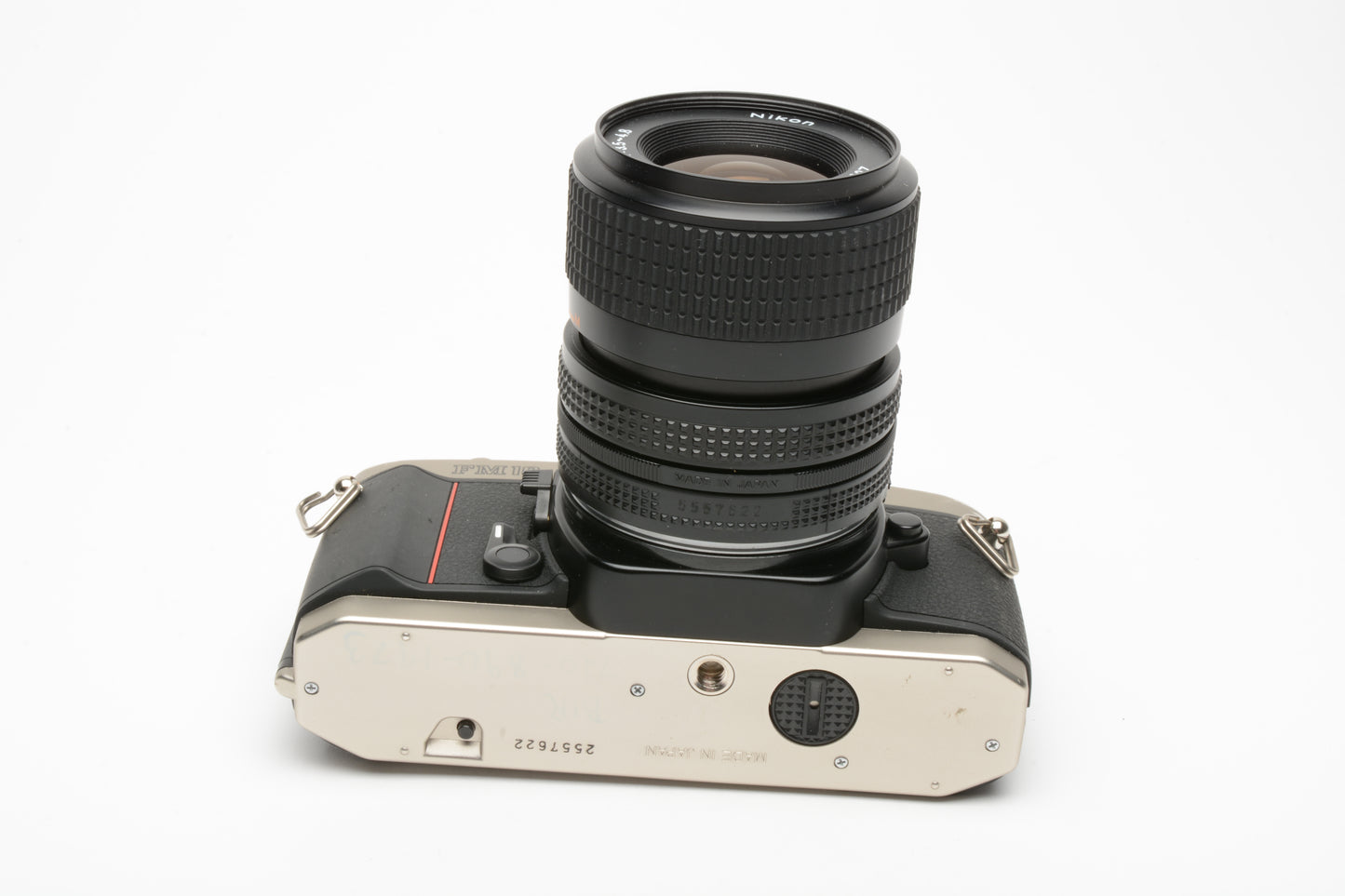 Nikon FM-10 35mm SLR w/35-70mm f3.5-4.8 zoom lens, cap+strap+case, Clean!