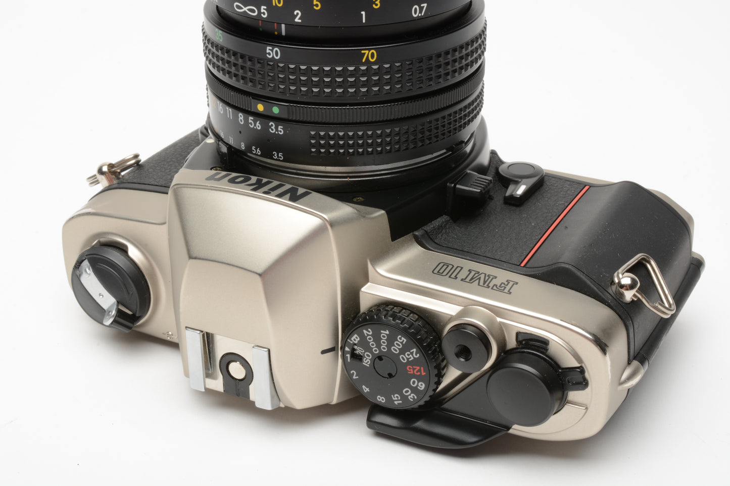 Nikon FM-10 35mm SLR w/35-70mm f3.5-4.8 zoom lens, cap+strap+case, Clean!