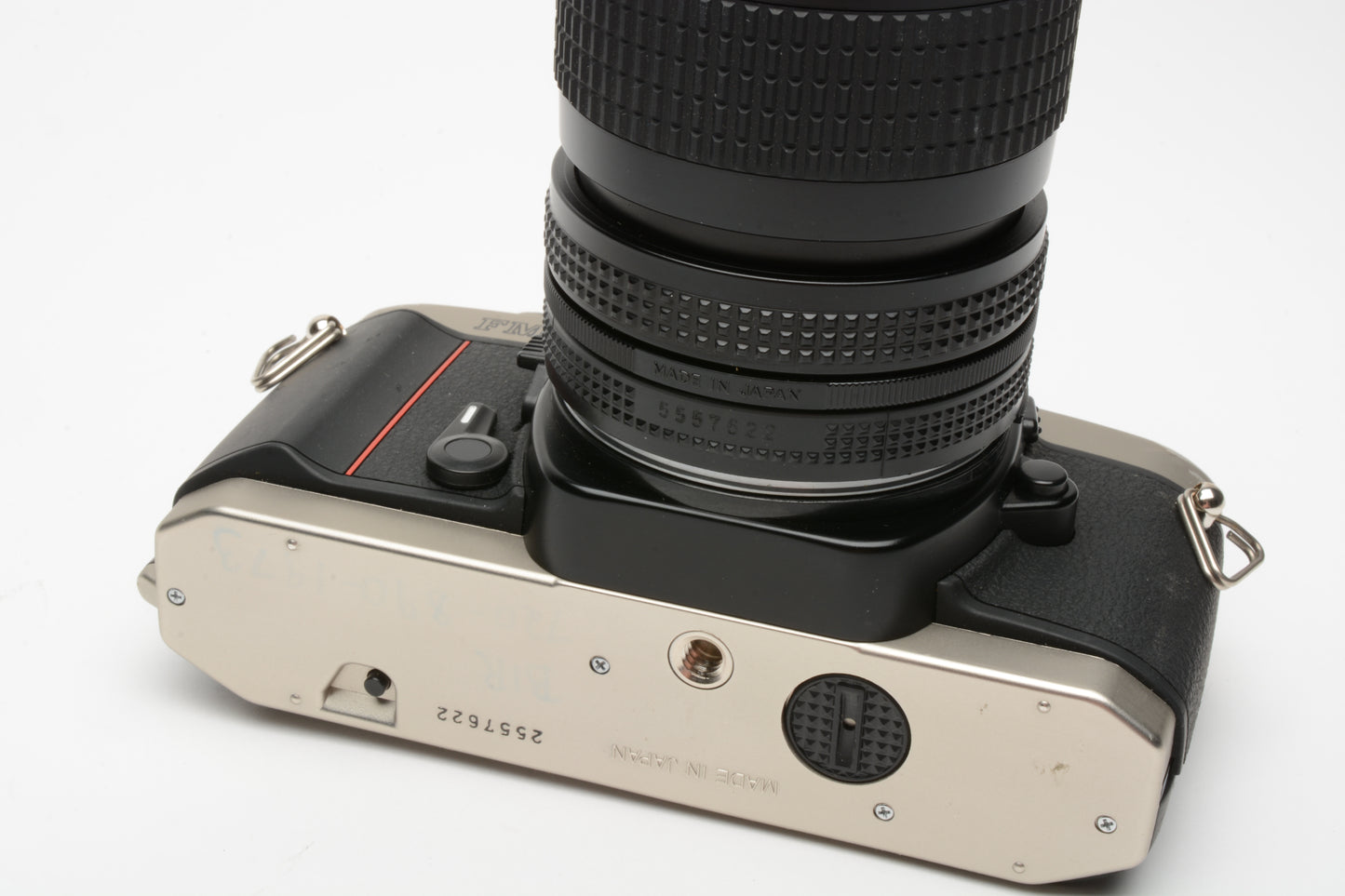 Nikon FM-10 35mm SLR w/35-70mm f3.5-4.8 zoom lens, cap+strap+case, Clean!