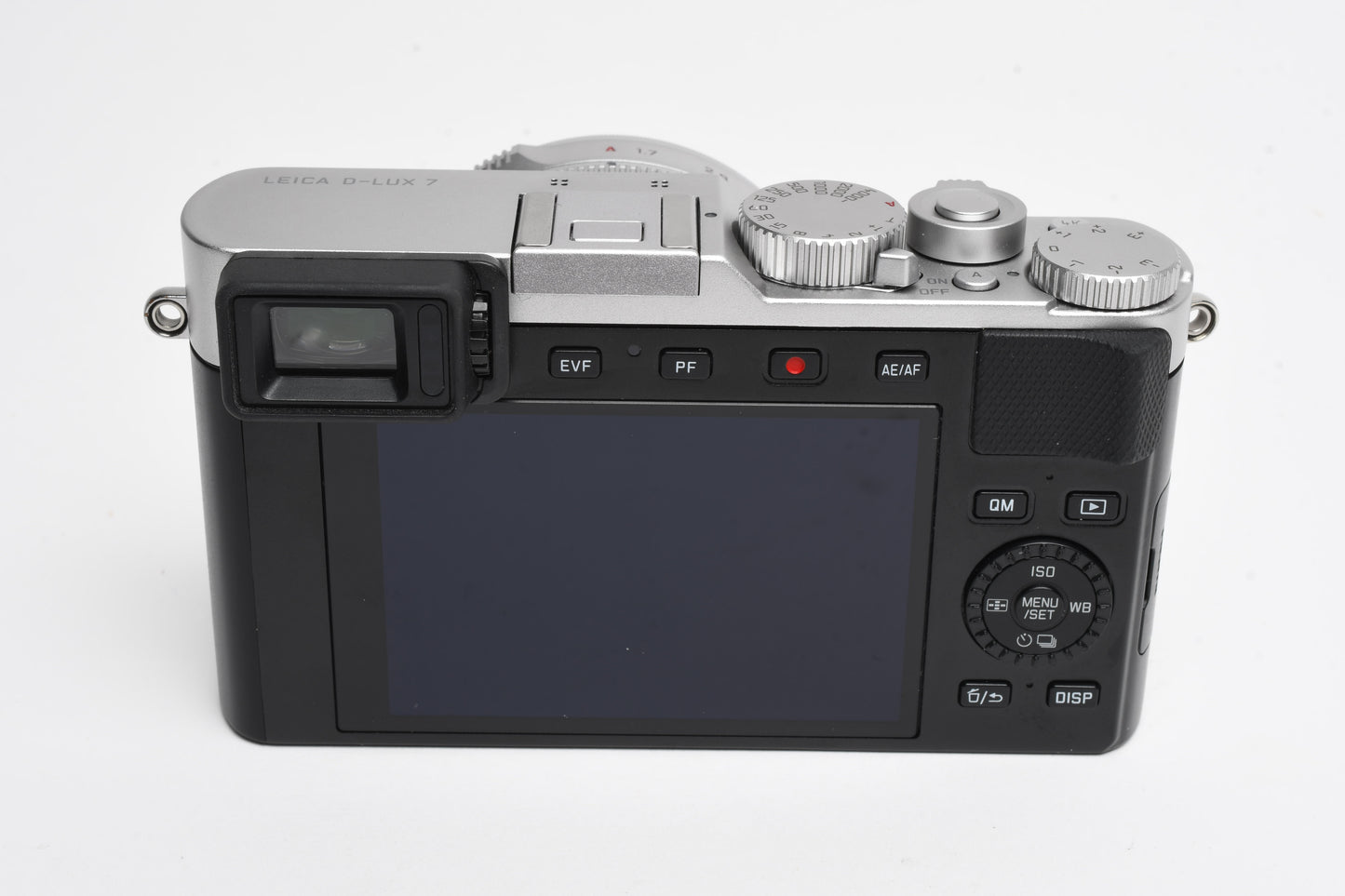 Leica D-Lux 7 Typ 3952 Silver Boxed, flash, batt, charger, strap, manuals <500 Acts