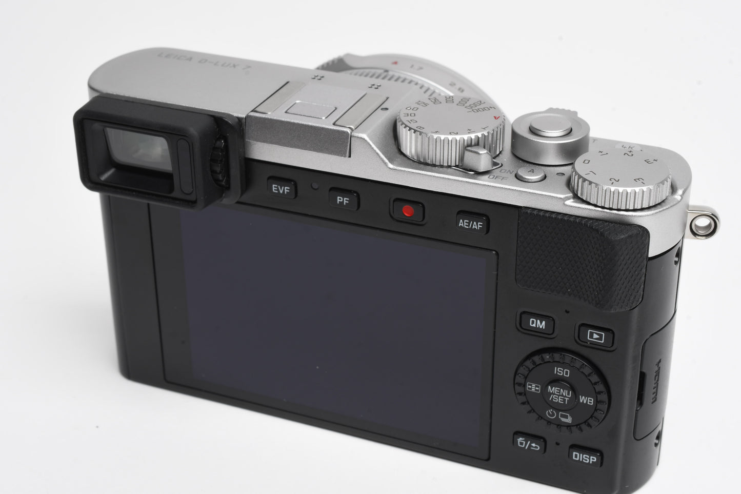 Leica D-Lux 7 Typ 3952 Silver Boxed, flash, batt, charger, strap, manuals <500 Acts