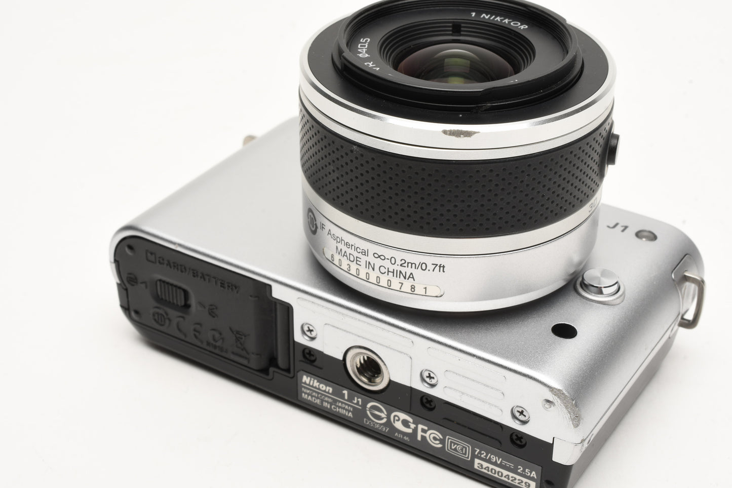 Nikon J1 (Silver) 2-Lens Kit w/10-30mm and 30-110mm lenses, 2Batts, Tested