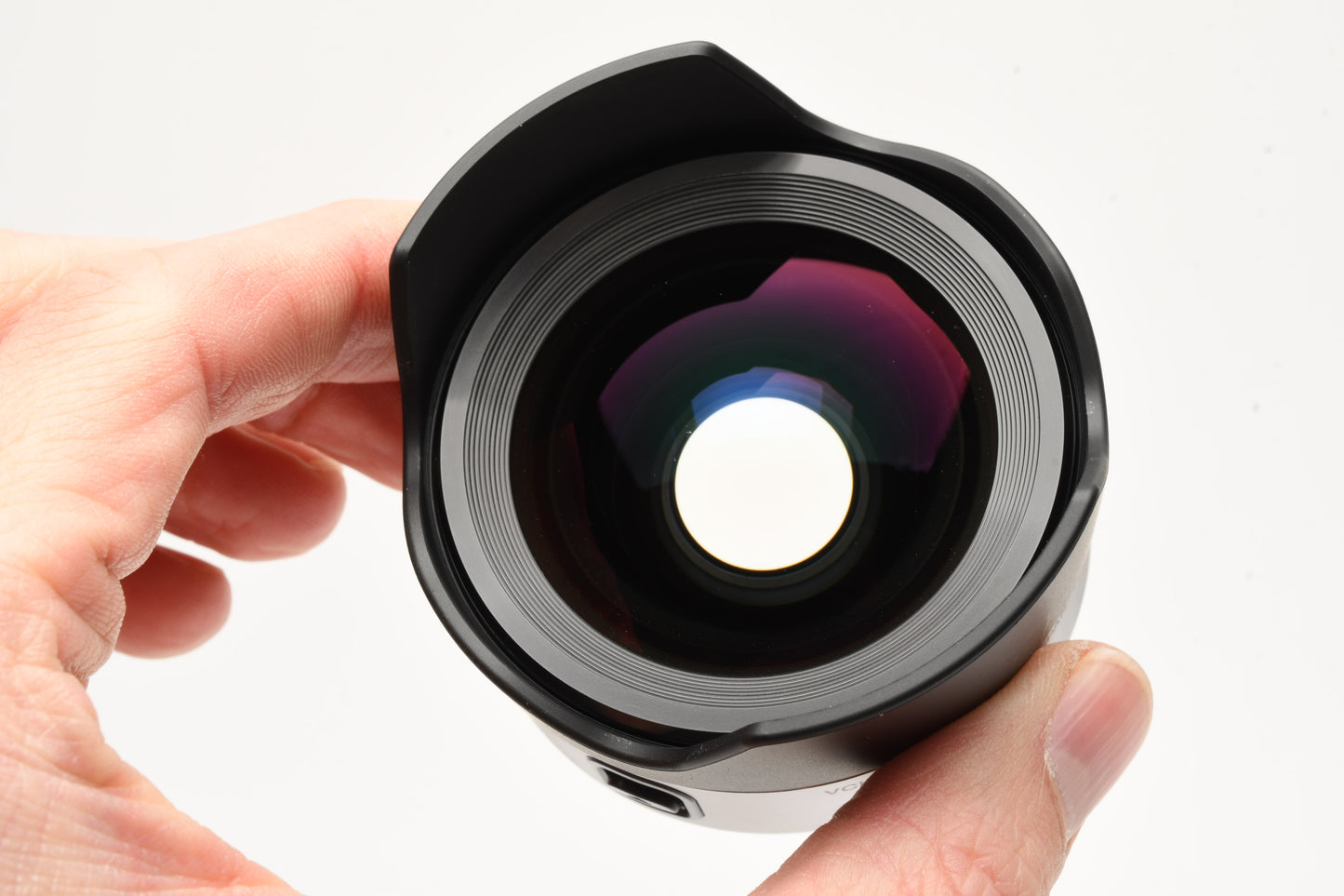 Sony VCL-ECU1 lens w/Caps and fitted case, Mint-