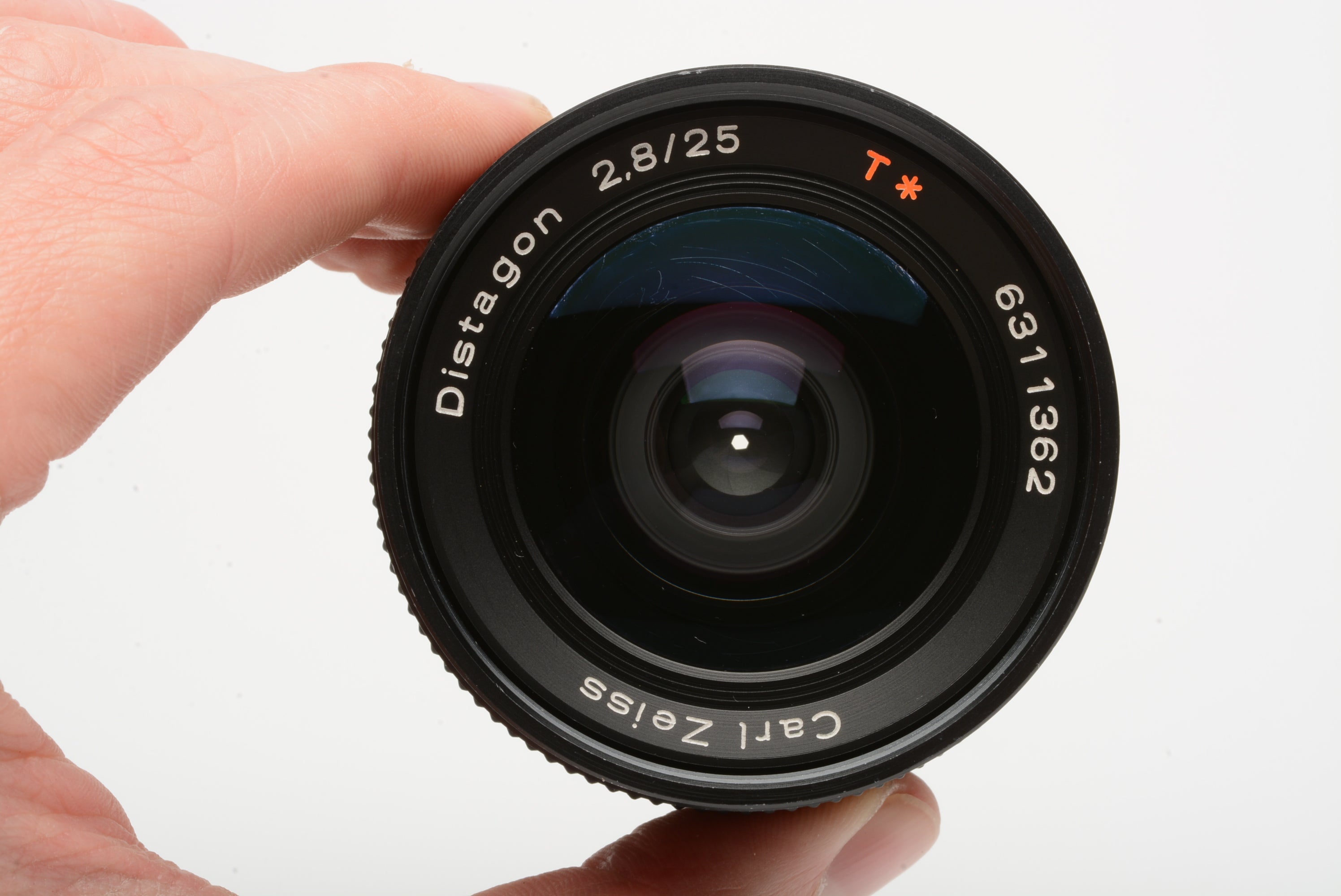 Contax Distagon 25mm f2.8 AEG T* lens for Contax/Yashica mount