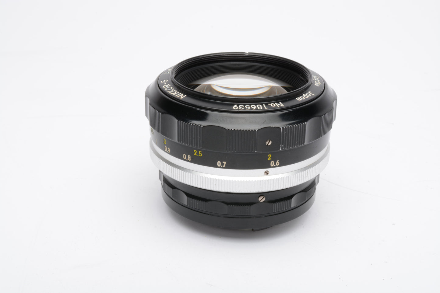 Nikon Nikkor-S 55mm f1.2 Non-AI lens, very clean & sharp, Nice