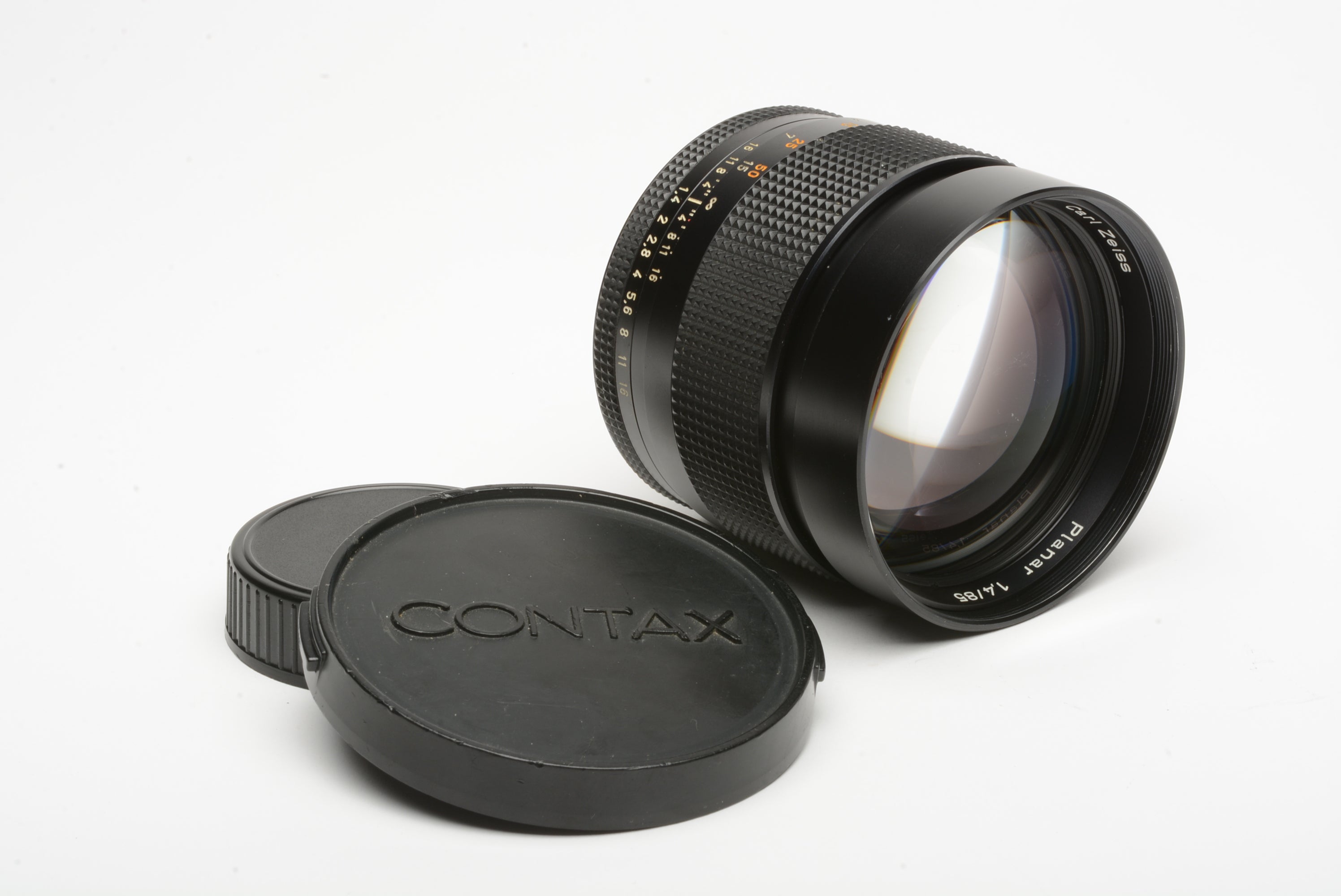 Contax Planar 85mm f1.4 AEG T* lens for Contax/Yashica mount, caps