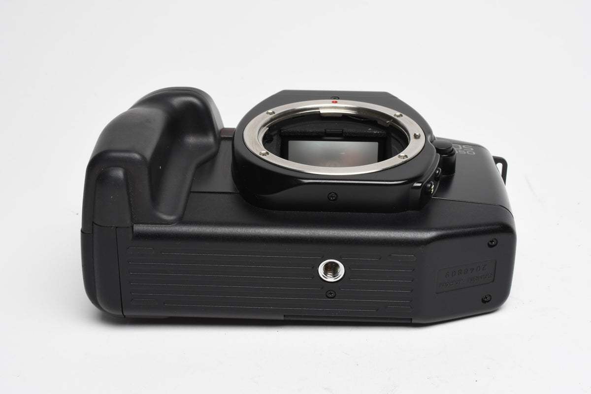Canon EOS 650 35mm SLR Body, tested, very clean, Great! w/Strap