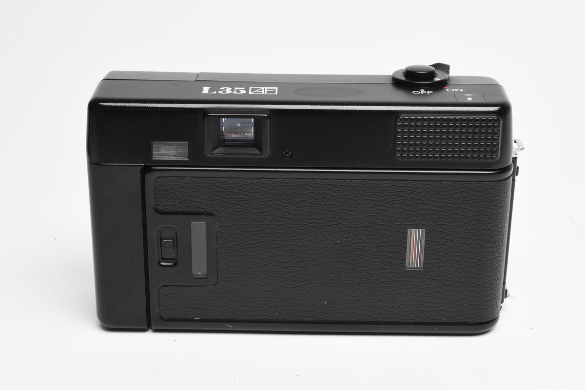 Nikon L35AF 35mm Point&Shoot camera w/35mm f2.8 lens, cap+strap, Great!