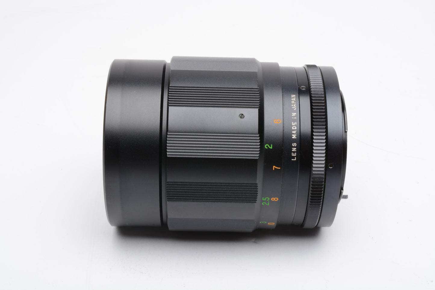 Soligor 135mm f2.8 Nikon Non-AI Portrait lens, nice and very clean