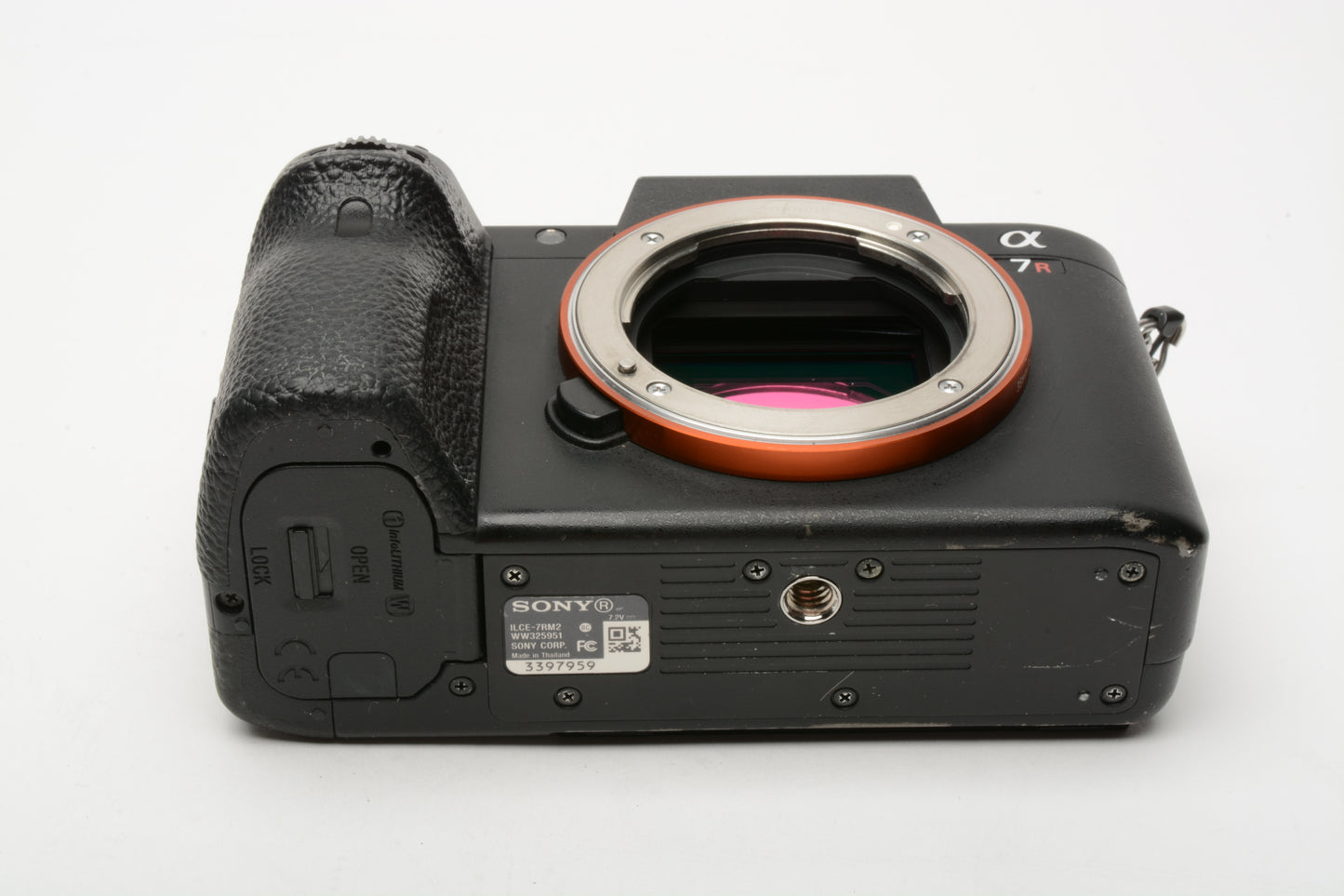 Sony A7R II Mirrorless Body, 2batts, dual charger, 19,138 Acts, Tested