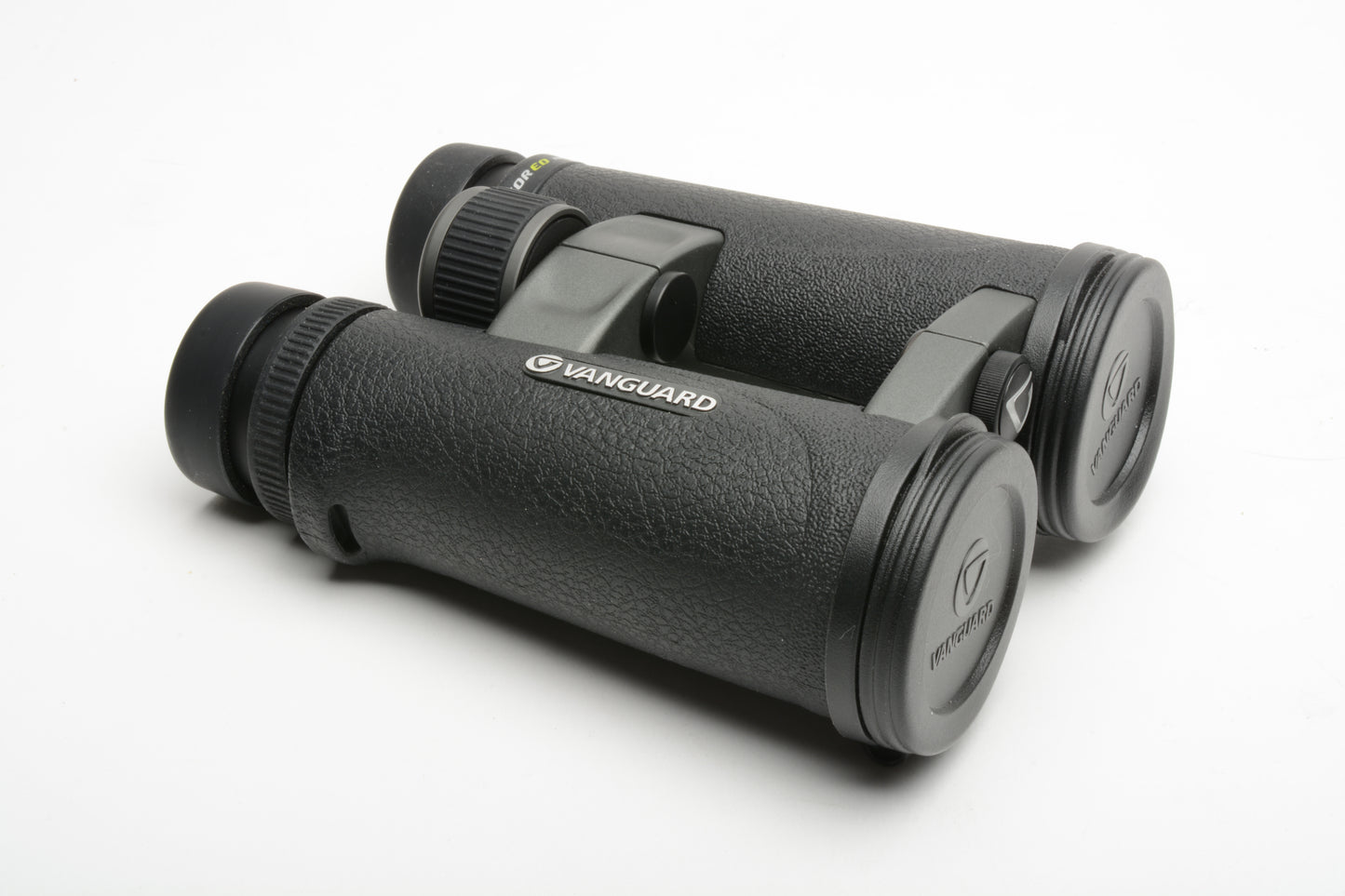 Vanguard Endeavor ED 10X42 6.5 Binoculars, case, Very clean, clear and sharp