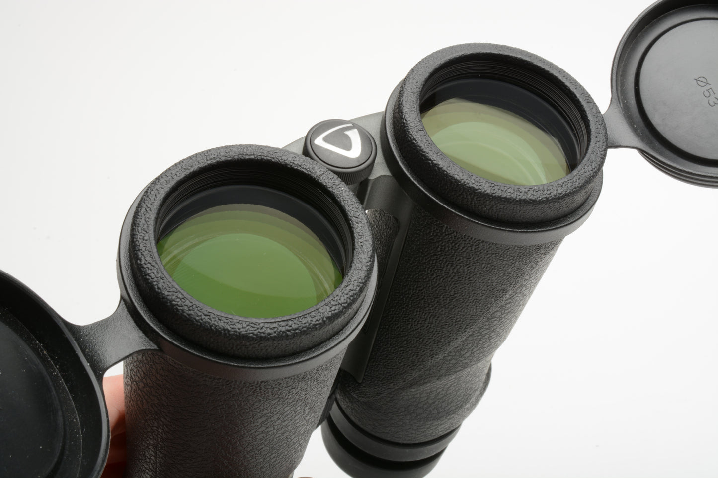 Vanguard Endeavor ED 10X42 6.5 Binoculars, case, Very clean, clear and sharp