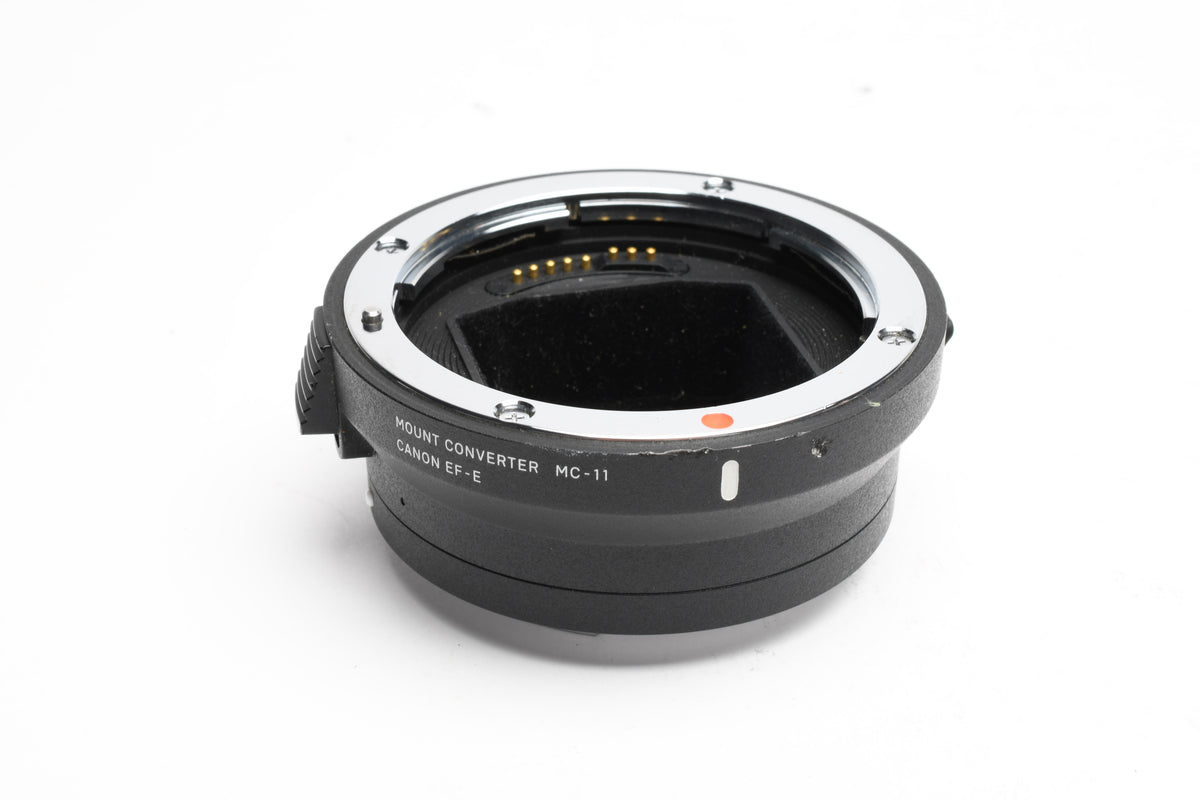 Sigma MC-11 EF-E Mount Converter Canon EF Lenses to Sony E Bodies, Caps, Good